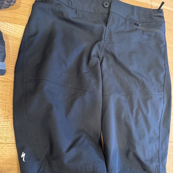 Specialized MTB Shorts + Shoes - Picture 3 of 7